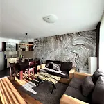 公寓式酒店 Local Hotel, Bw Signature Collection 3*