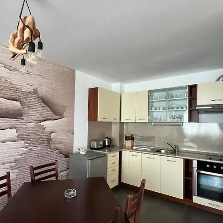 Local Hotel, Bw Signature Collection 3* Банско