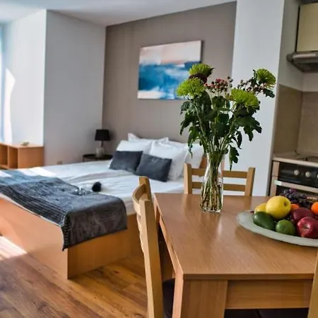 Local Hotel, Bw Signature Collection Aparthotel Bansko