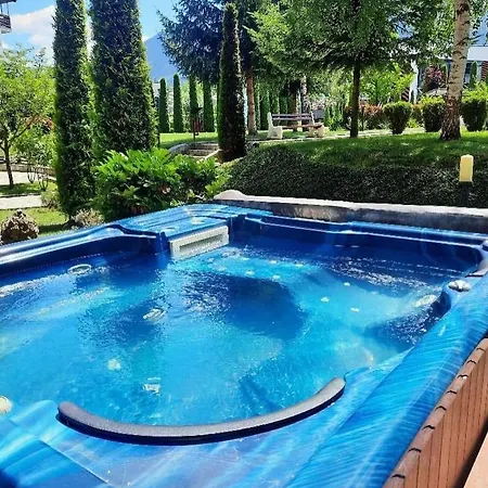 Local Hotel, Bw Signature Collection 3*