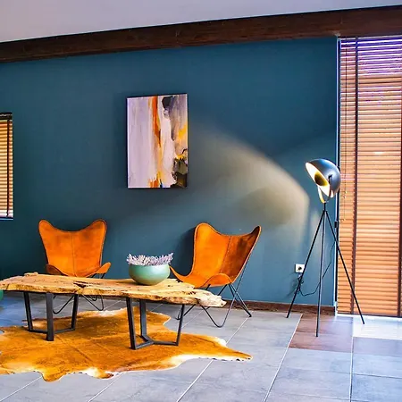 Local Hotel, Bw Signature Collection 3* Банско