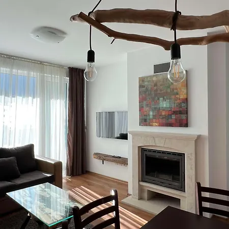 Lejlighedshotel Local Hotel, Bw Signature Collection Bansko