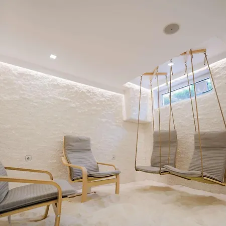 Aparthotel Local Hotel, Bw Signature Collection