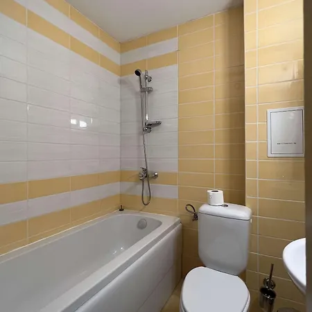 Local Hotel, Bw Signature Collection