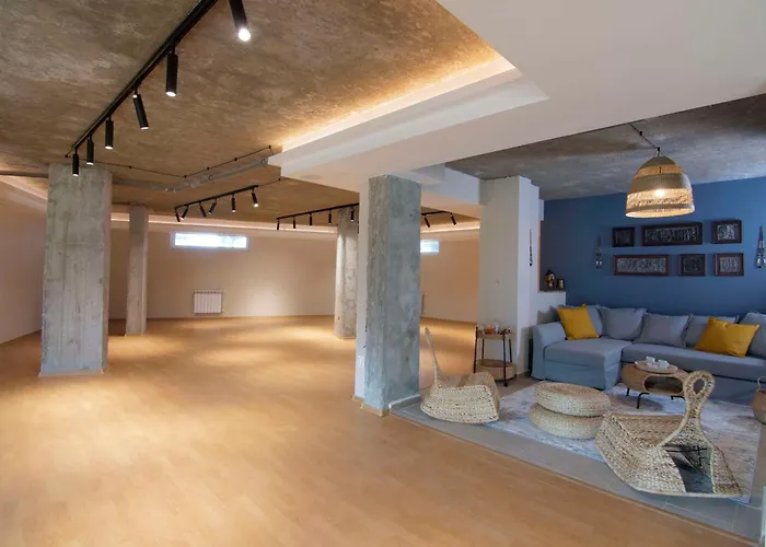 Local Hotel, Bw Signature Collection Aparthotel Bansko