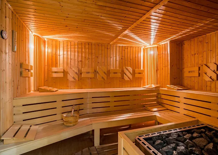 Local Hotel, Bw Signature Collection Aparthotel