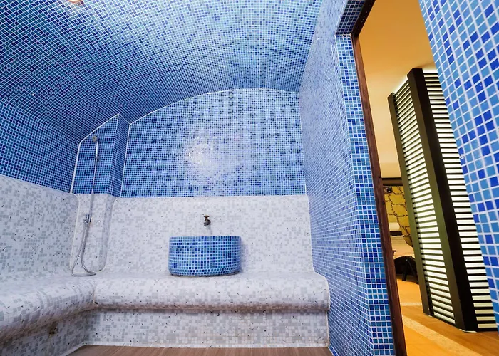 Local Hotel, Bw Signature Collection 3* Bansko