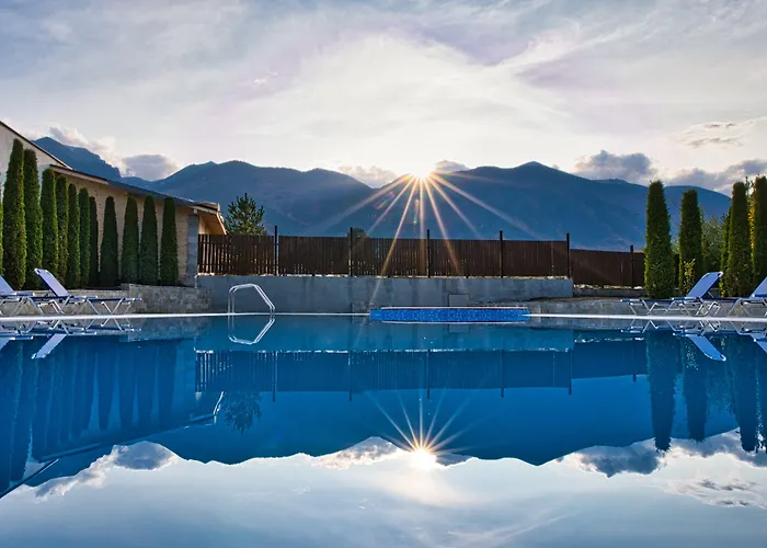 Aparthotel Local Hotel, Bw Signature Collection Bansko